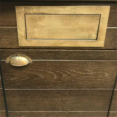 Möbelteile Holz montiert