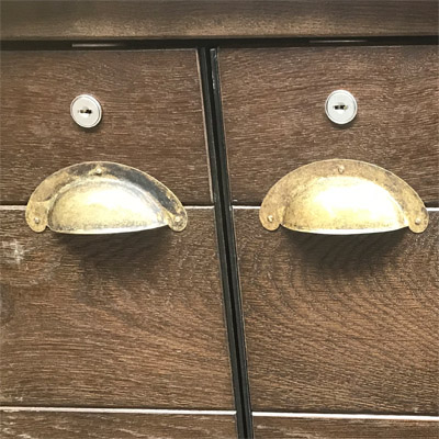 Möbelteile Holz montiert